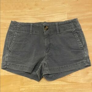 Women’s Gray American Eagle Casual Short Shorts